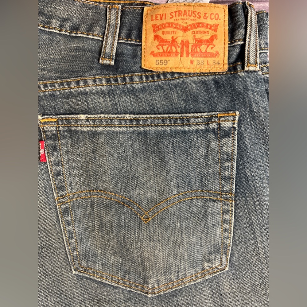 Levi 559 denim jeans